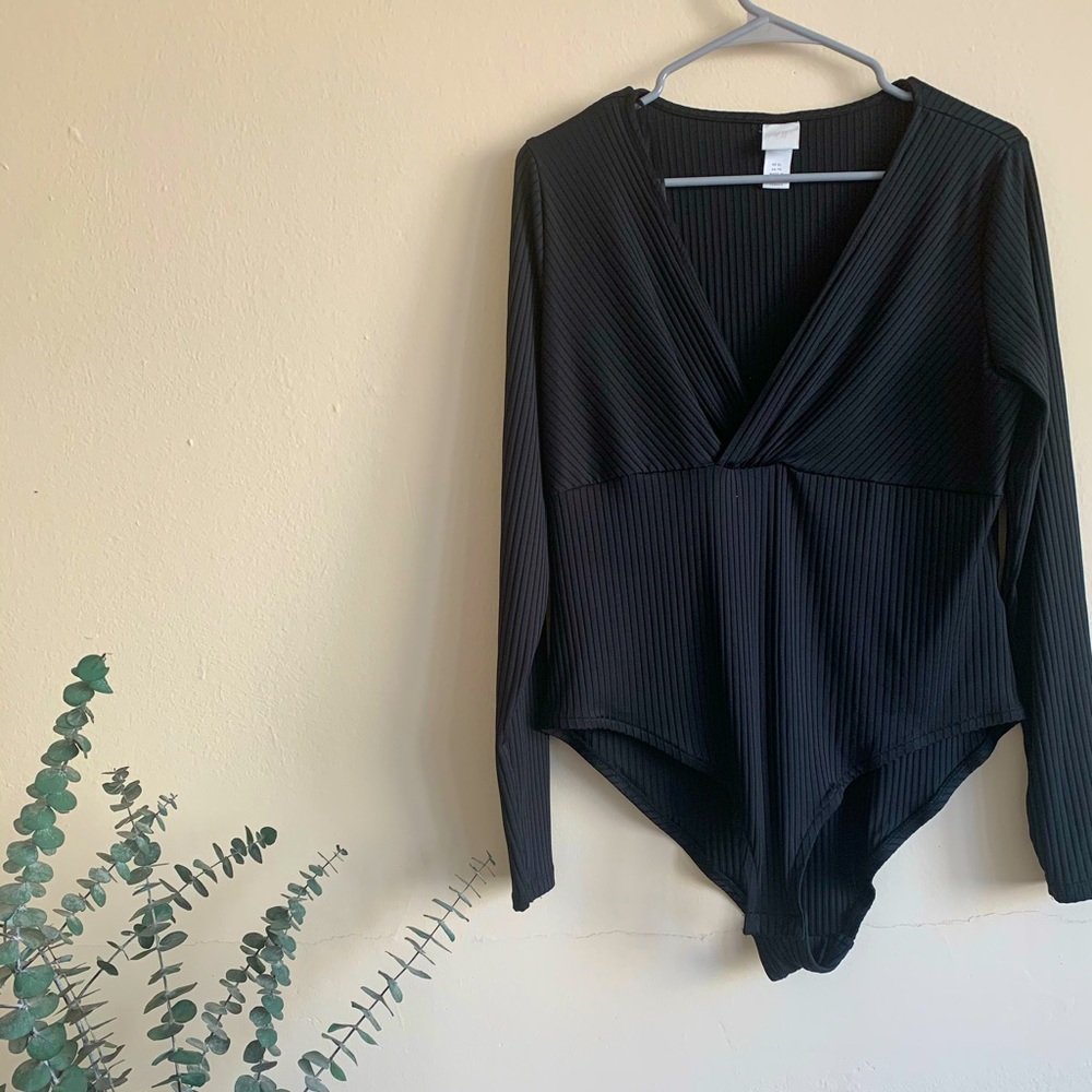 SOLD H&M long sleeve black bodysuit
